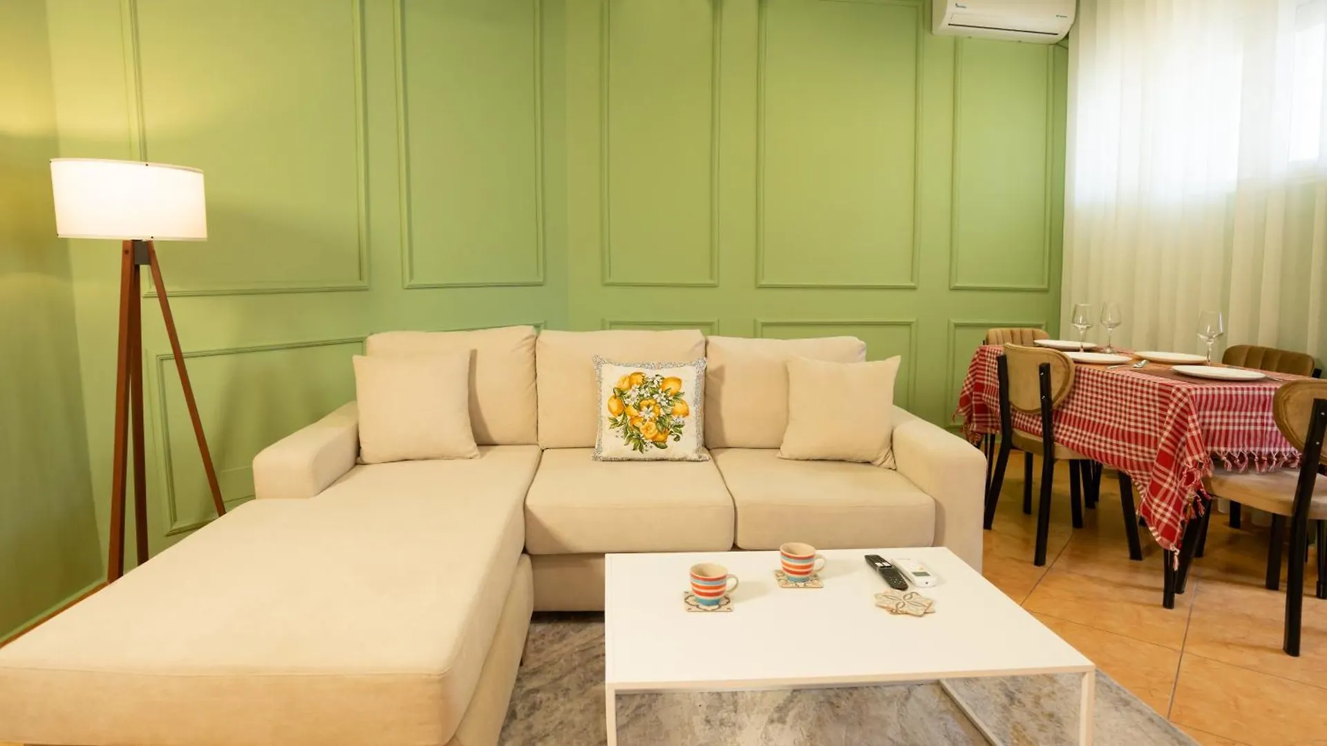 Urban Gem Apt - Tirana 0*,  Albanië